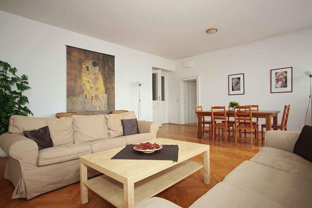 Leo Apartments Old Town Prag Exterior foto