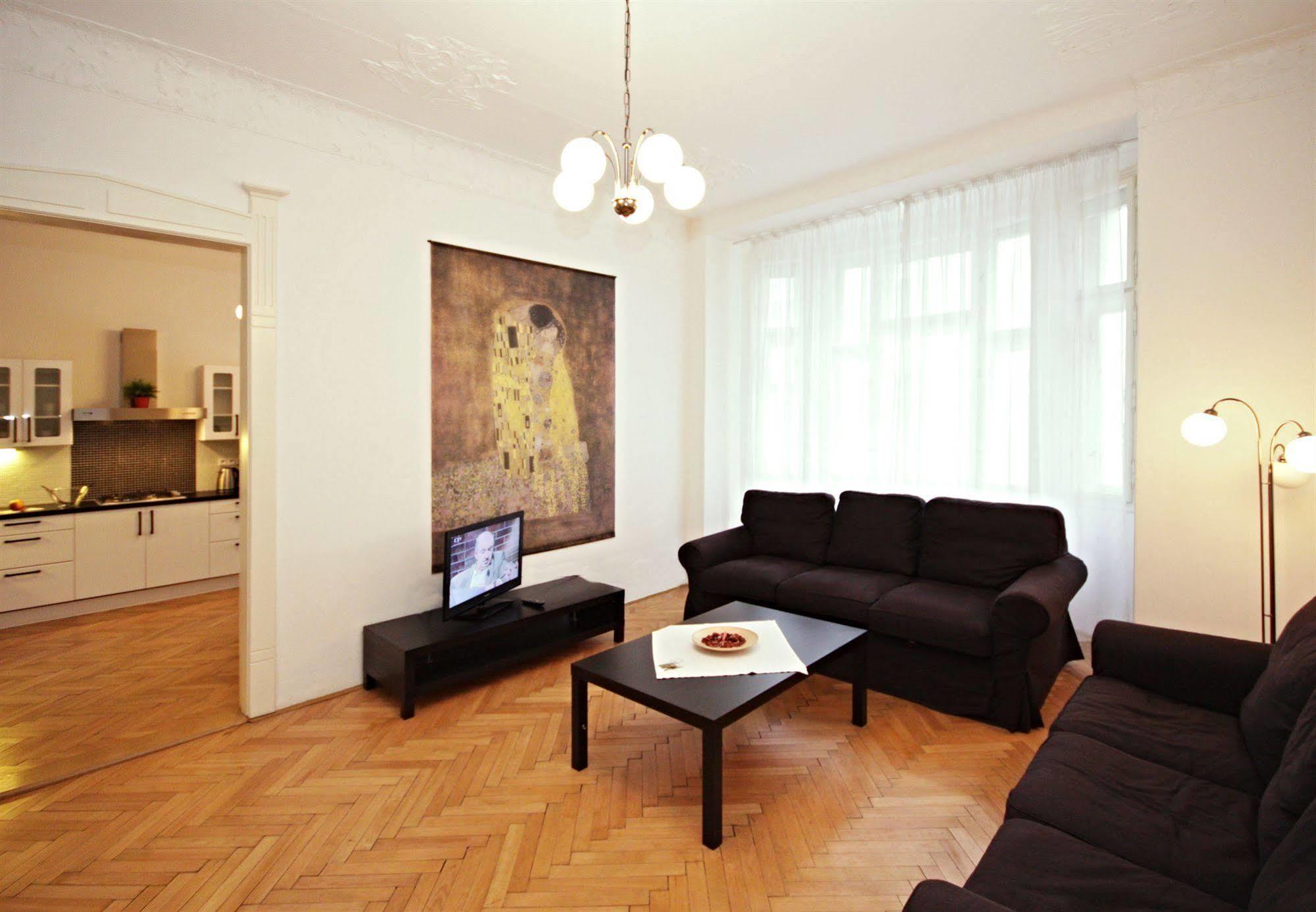 Leo Apartments Old Town Prag Exterior foto