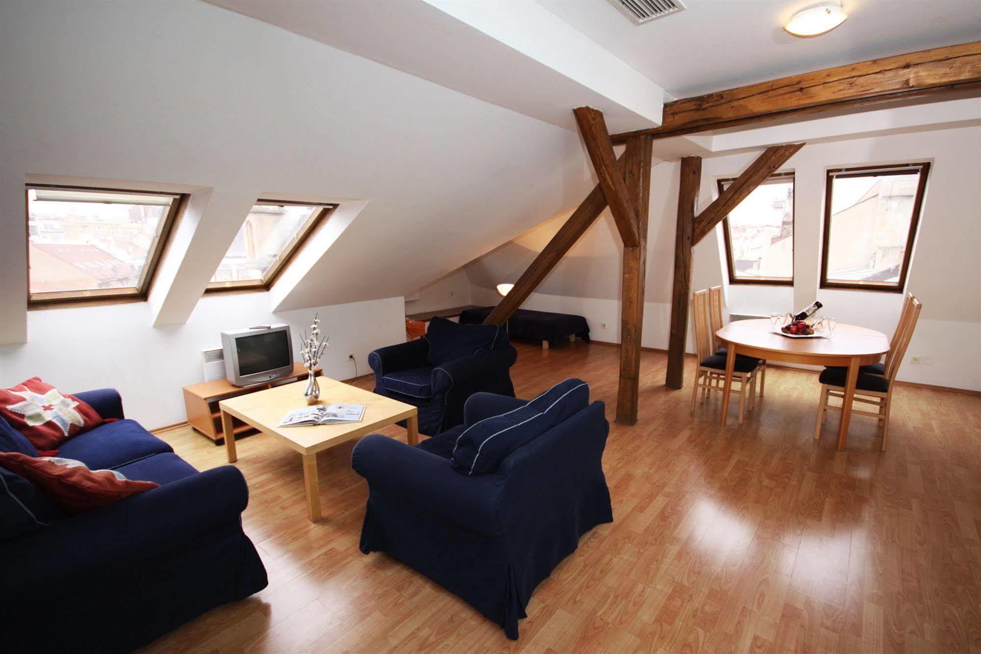 Leo Apartments Old Town Prag Exterior foto
